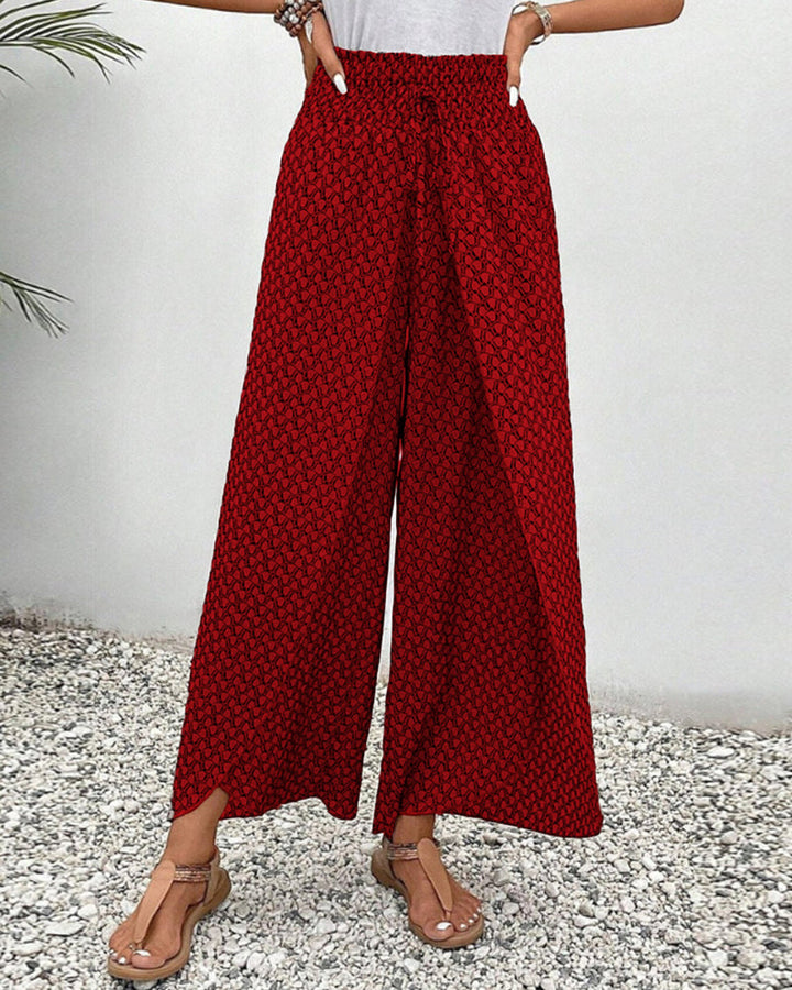 Sommerfeld | Lisette Broek met Wijde Pijpen en Geometrische Print