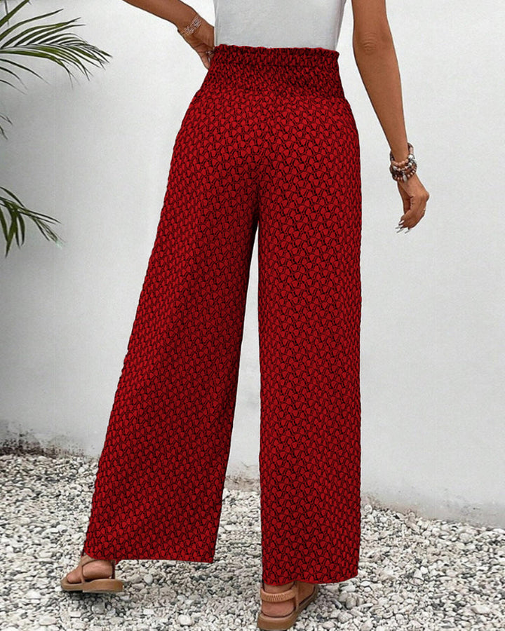 Sommerfeld | Lisette Broek met Wijde Pijpen en Geometrische Print