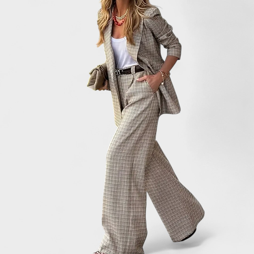 Carlota - Elegante Outfit