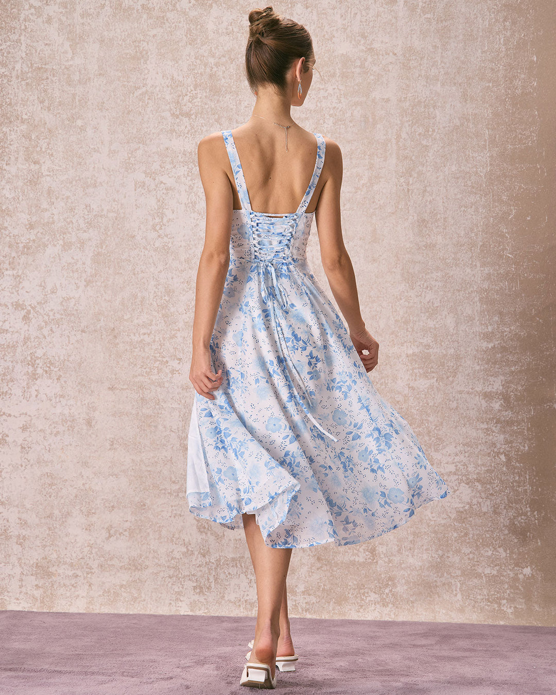 Renata - Midi Jurk Blauwe Bloemen