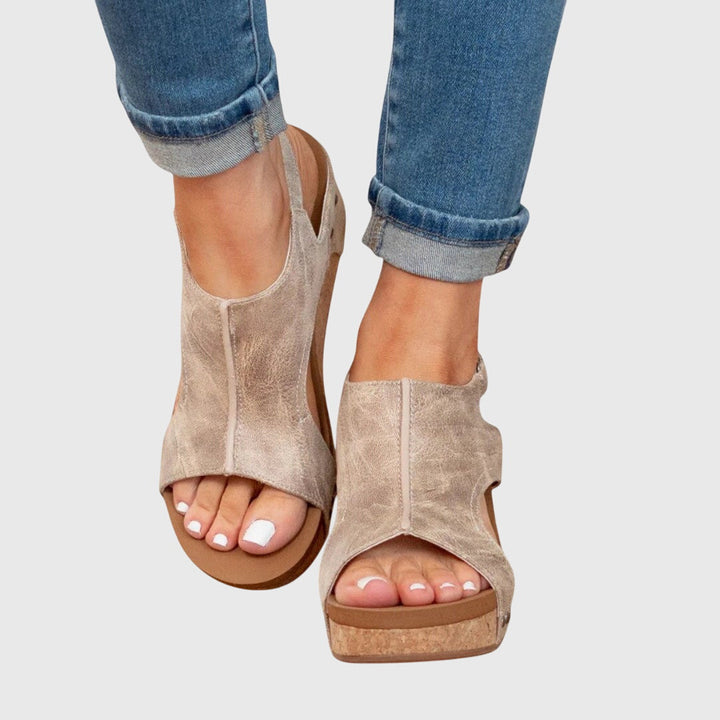 Evi — Beige, Comfortabel & Stijlvol