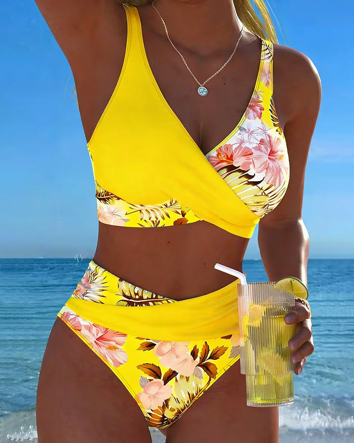 Alice | Bloemenprint Bikini met Contrasterende Accenten