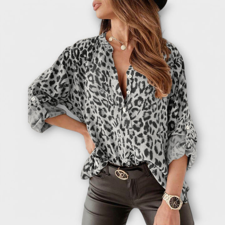 Iara - Moderne blouse met luipaardprint