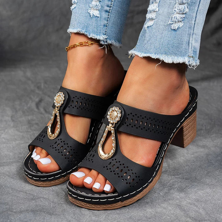 Femke – Elegante Beige Sandalen