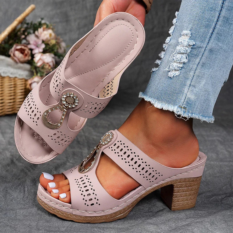 Femke – Elegante Beige Sandalen