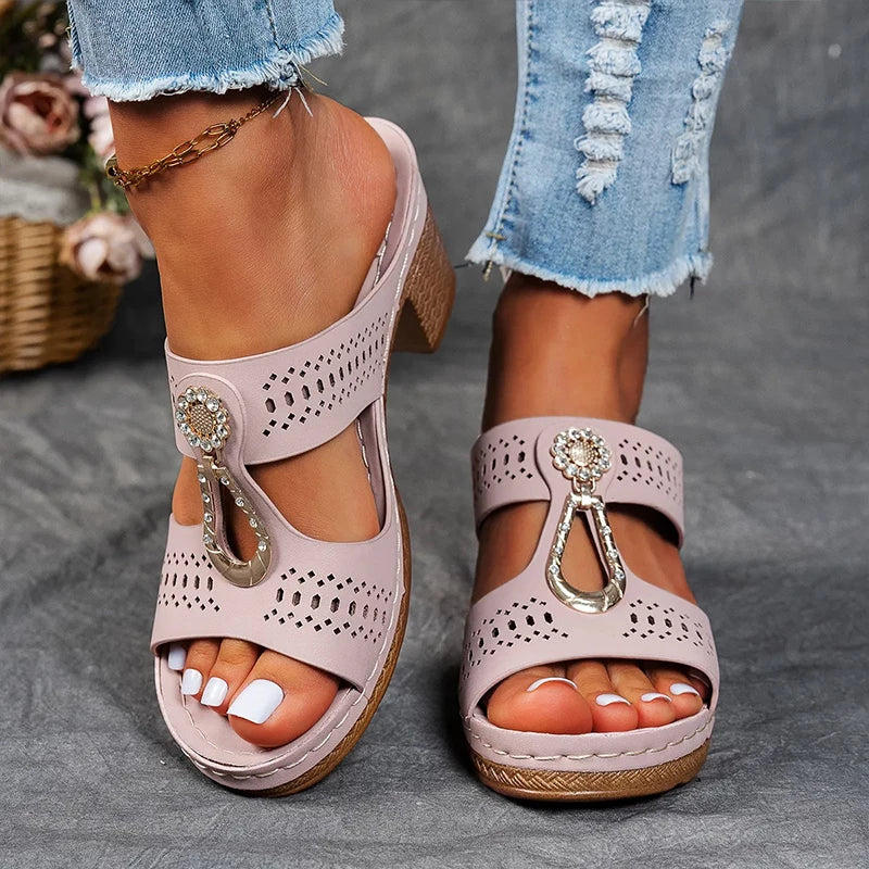 Femke – Elegante Beige Sandalen