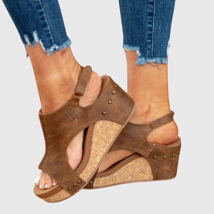 Evi — Beige, Comfortabel & Stijlvol