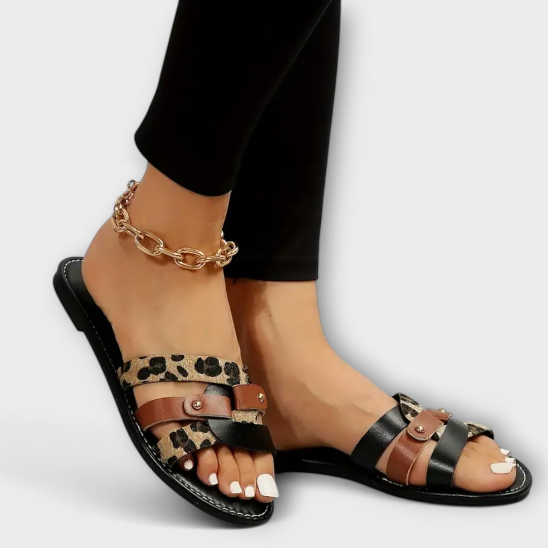 Jenevra - Sandalen met kruisbanden in luipaardprint