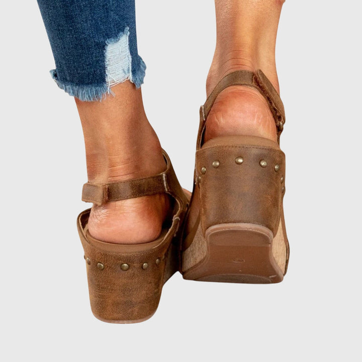 Evi — Beige, Comfortabel & Stijlvol