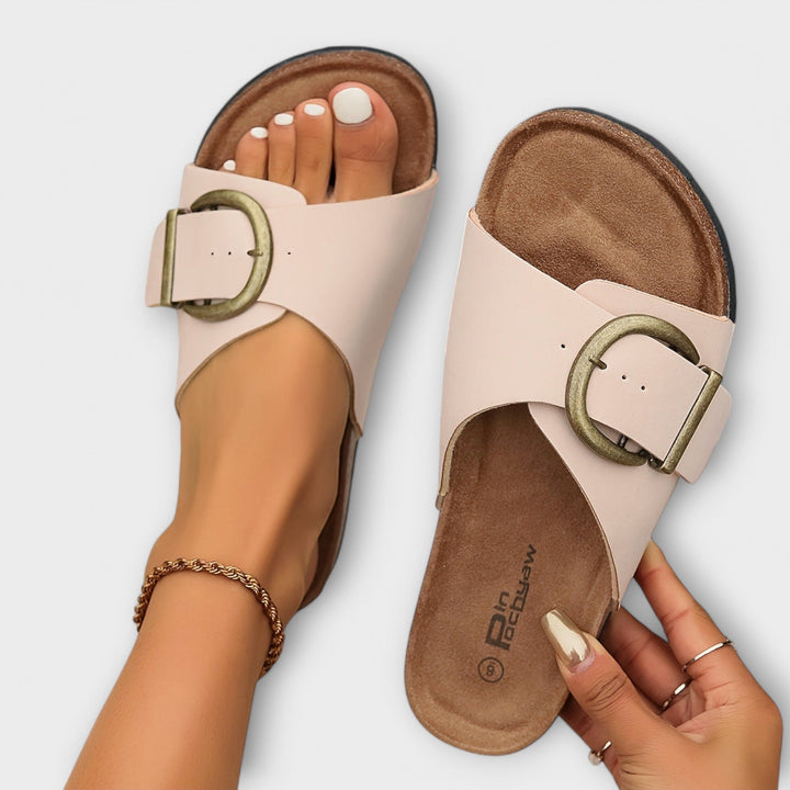 Margarida - Kurken sandalen voor dames met gespdesign