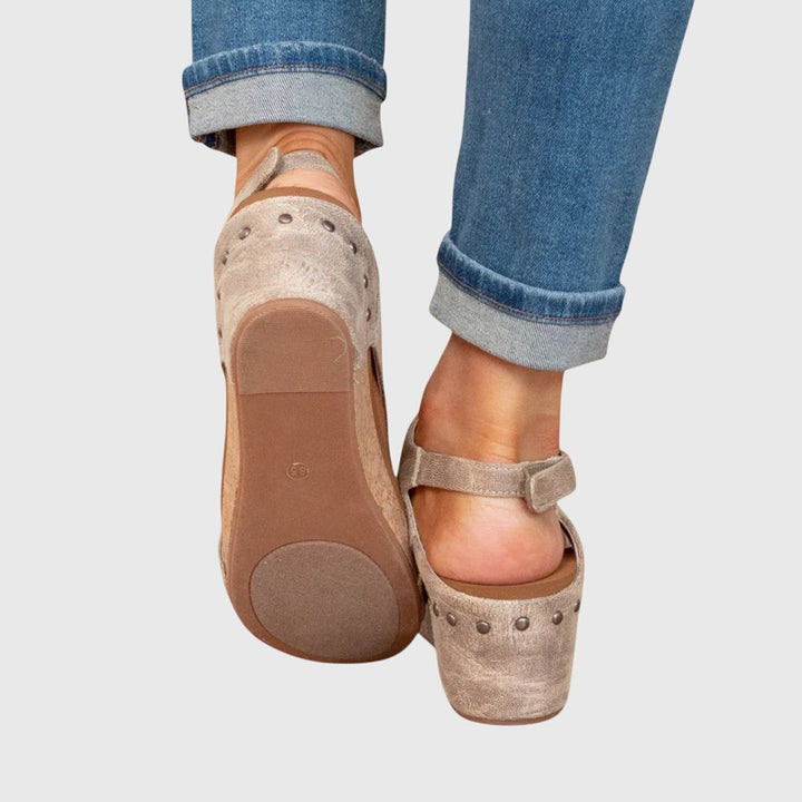 Evi — Beige, Comfortabel & Stijlvol