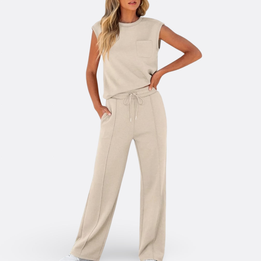 Íris - Casual Set in Zachte Lounge Stof