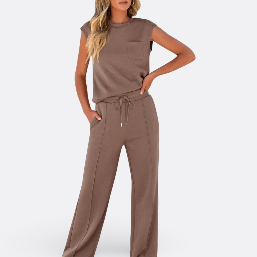 Íris - Casual Set in Zachte Lounge Stof