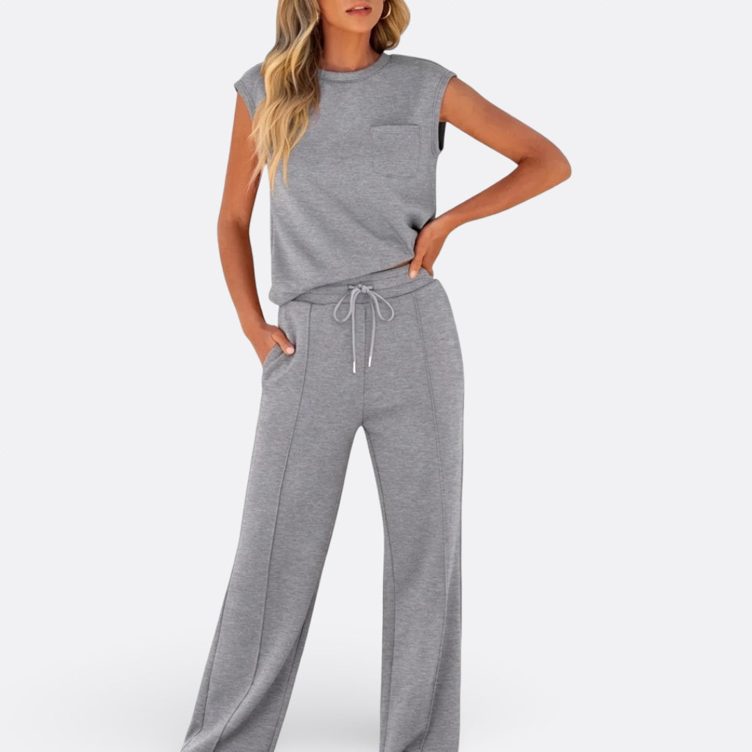Íris - Casual Set in Zachte Lounge Stof